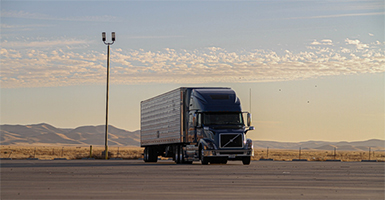 Five Key Advantages of Hiring a Trucking Logistics Company